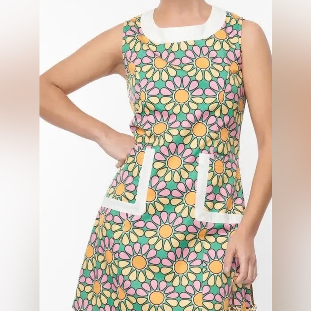 Smak Parlour Green & Pink Mod Daisy Mini Dress | 60s Style | NWT | Medium - Picture 3 of 5
